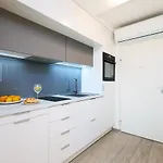 Hedera Estate, Hedera 4 *